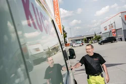 GFK Schlauchrelining mit UV Härtung im Kanal